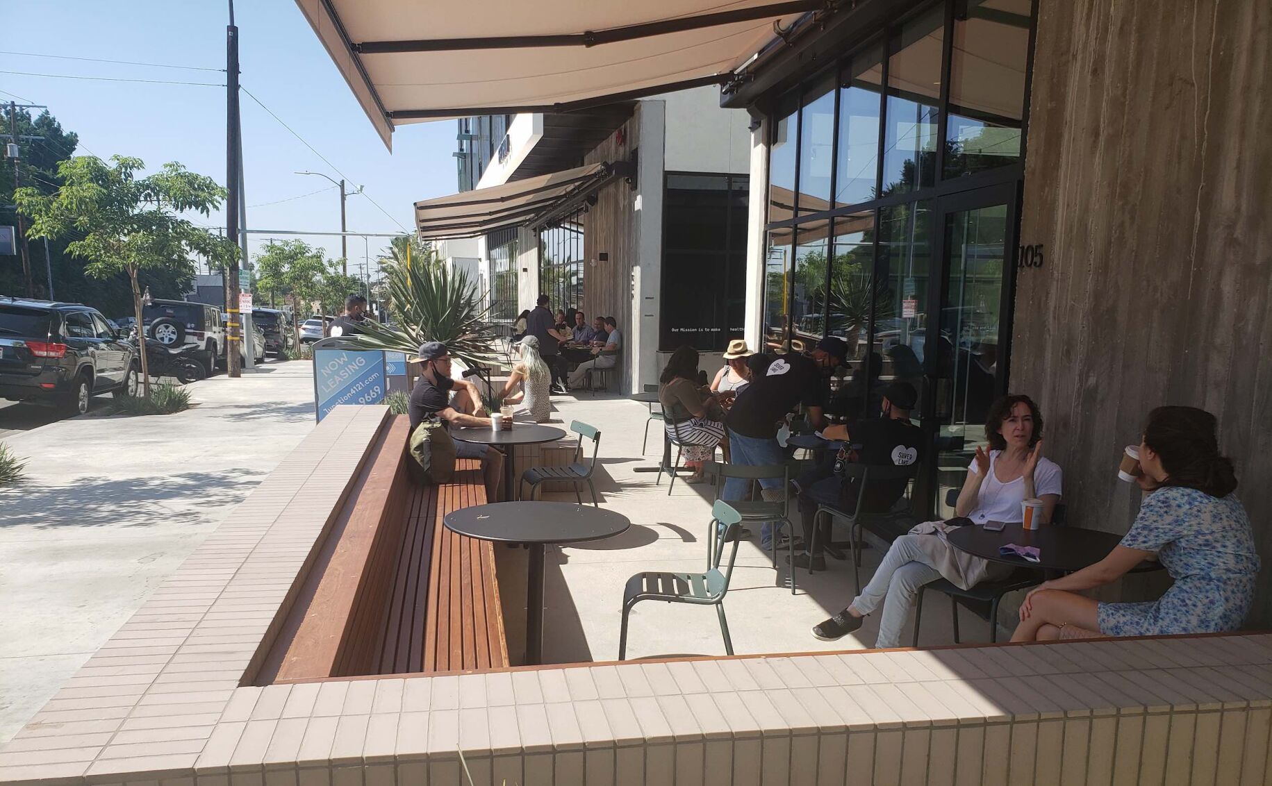 Outside seating at Erewhon